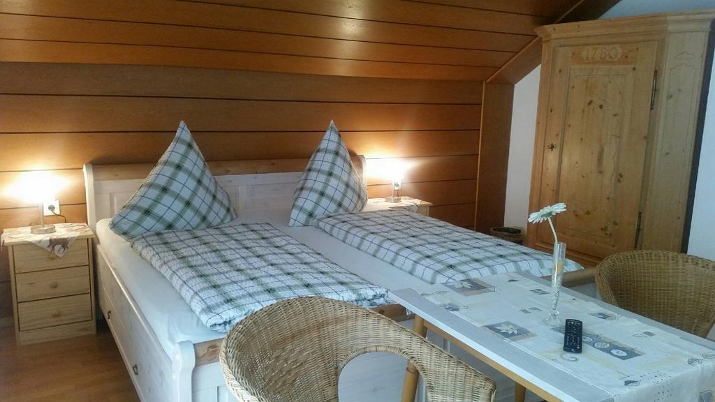 Hotel-Pension Haus Hubertus Weigendorf Pokoj fotografie