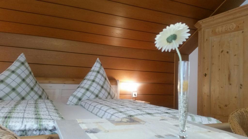 Hotel-Pension Haus Hubertus Weigendorf Pokoj fotografie
